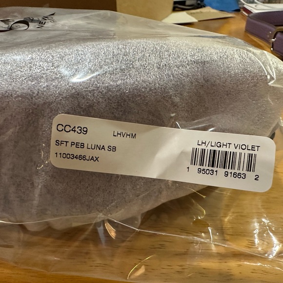 Coach Pebble Luna Shoulder Bag - Picture 2 of 5